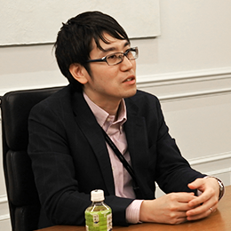 シンプレクス株式会社  金融フロンティアグループ  プロフェッショナル 秋山 日出海