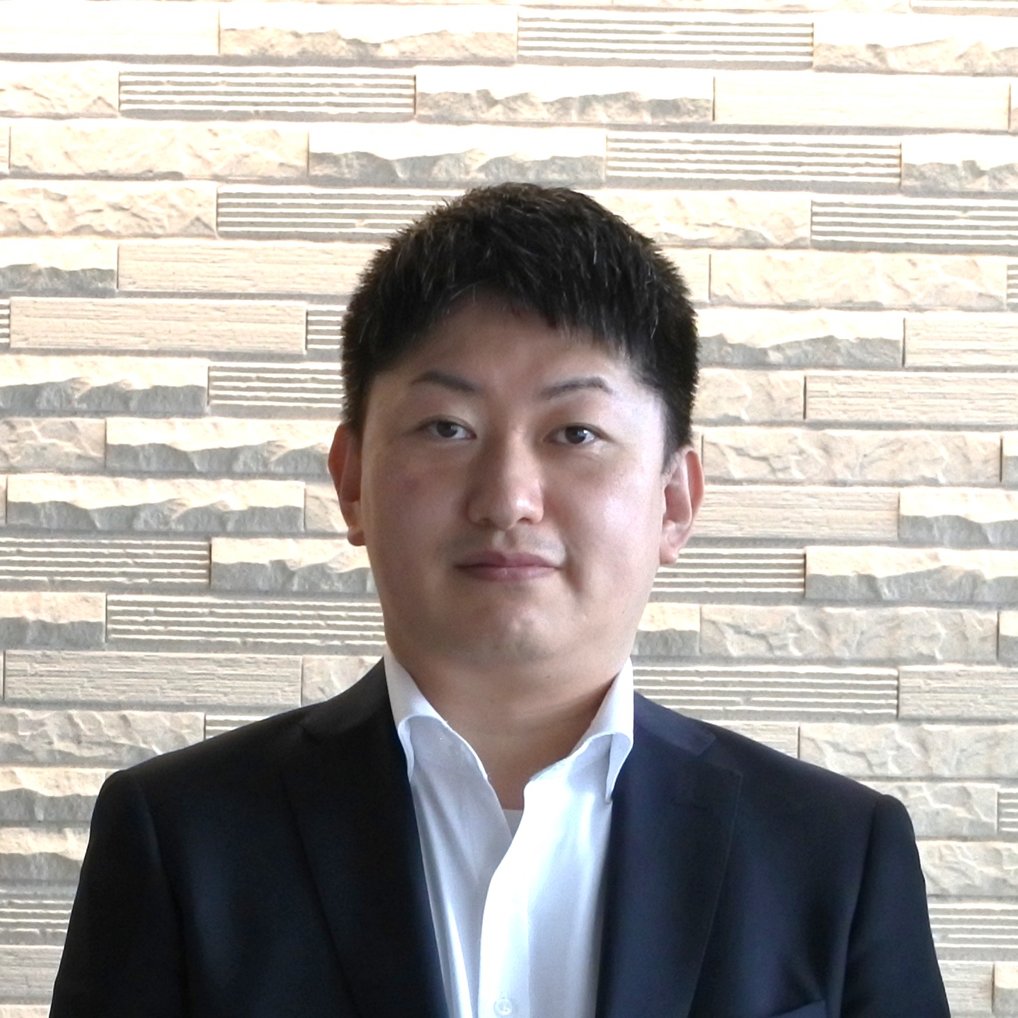 株式会社メニコン  デジタル推進部　アプリケーションチーム 勝﨑 利光